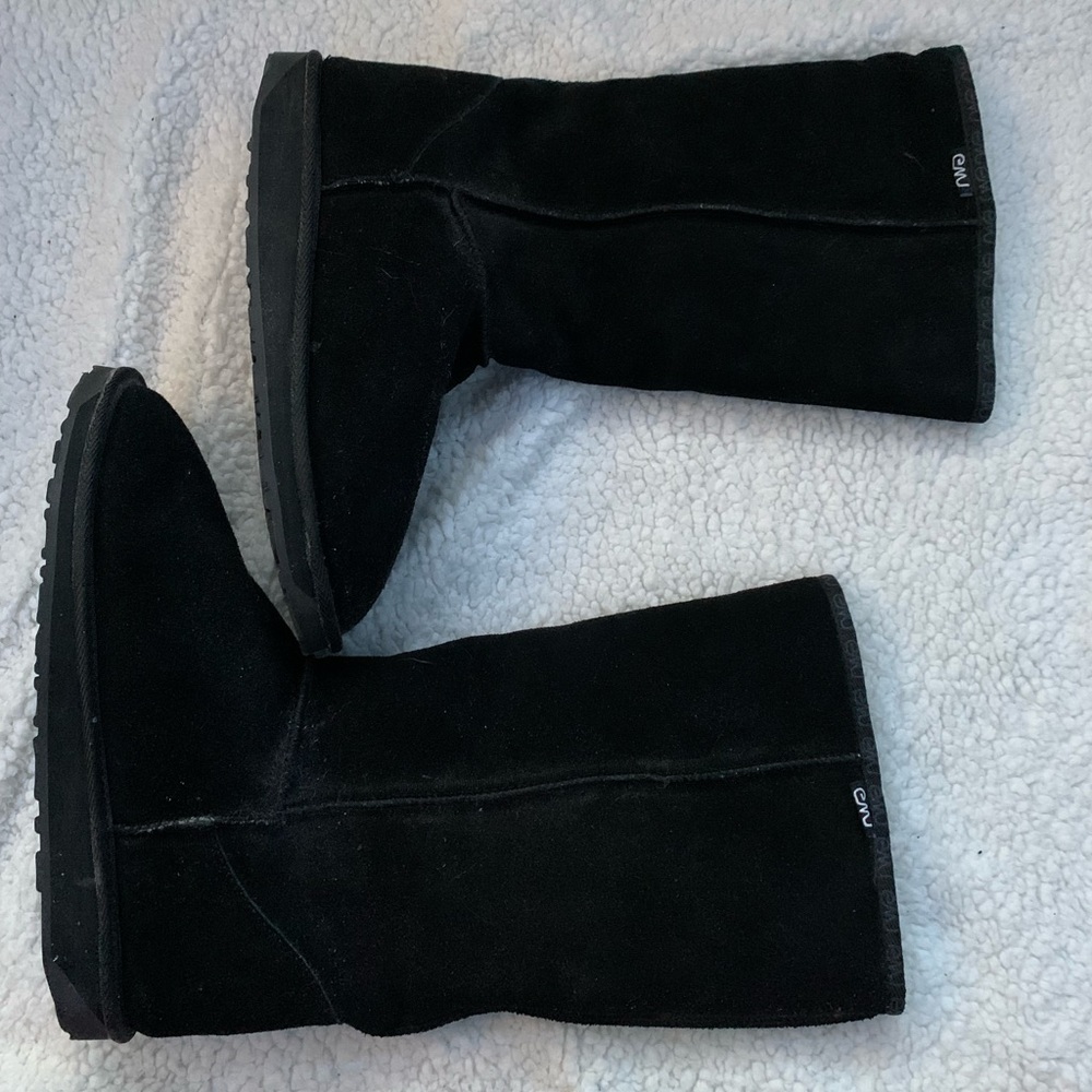 Wool lined black boots